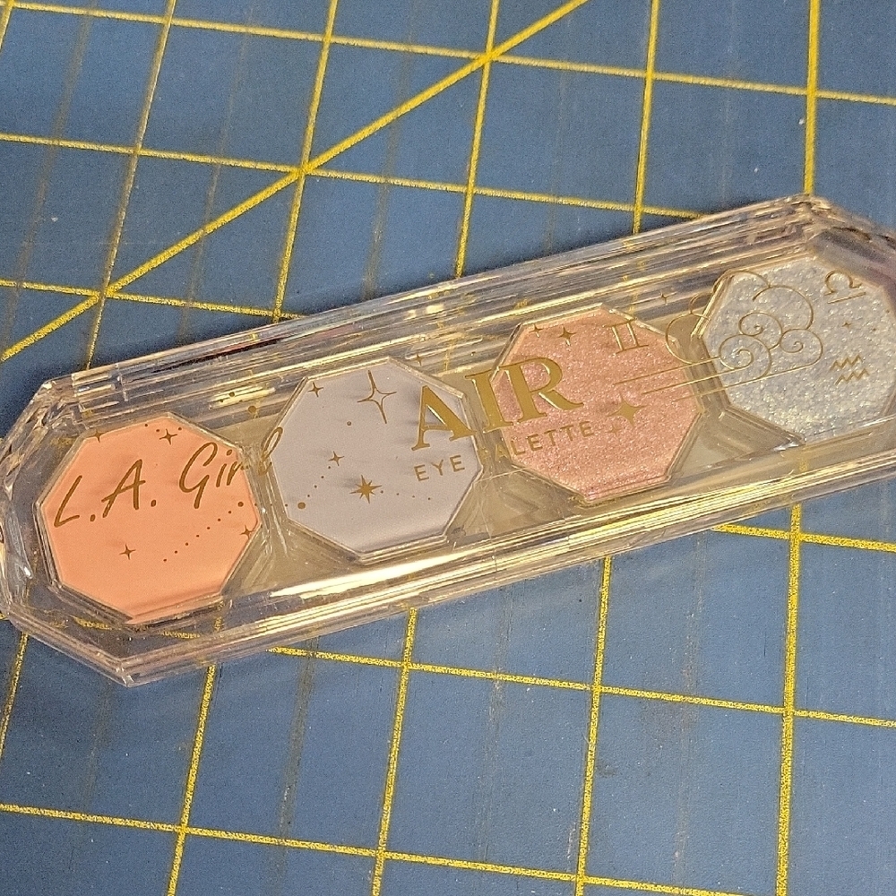 L.A. Girl Air Eyeshadow G97909 Air Palette New Sealed